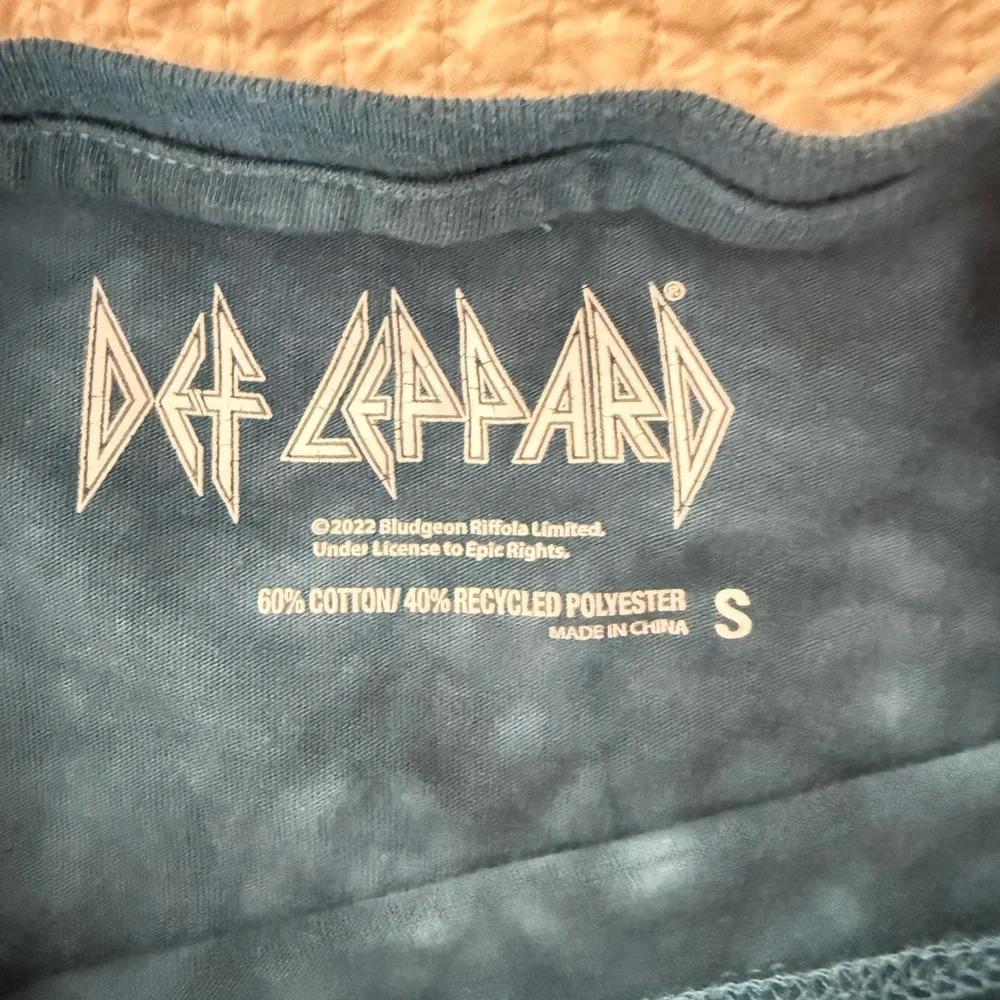 Blue Def Leppard‎ Graphic T-Shirt Size S